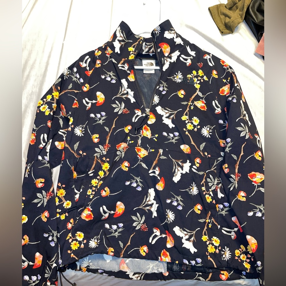 Floral & Blk North Face Pull Over